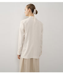 Tailored Women's Longline Linen Blazer with Button Closure and Structured Lapel Design