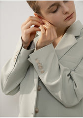 Tailored Longline Linen Blazer with Notch Lapels and Button Cuffs for Effortless Elegance