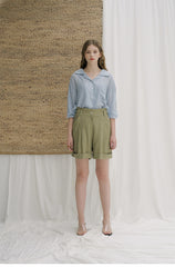 Striped Linen Shirt With Notched Collar And Button Front For A Polished Relaxed Silhouette