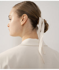 Tailored Women's Longline Linen Blazer with Button Closure and Structured Lapel Design