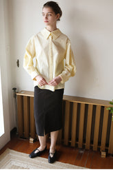 Classic Women’s Button-Up Linen Shirt with Oversized Collar and Balloon Sleeves