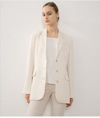 Tailored Women's Longline Linen Blazer with Button Closure and Structured Lapel Design