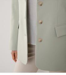 Tailored Longline Linen Blazer with Notch Lapels and Button Cuffs for Effortless Elegance