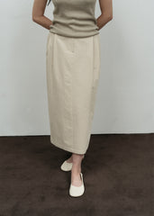 High-Waisted Midi Linen Skirt for Women with Pleated Front and Streamlined Silhouette