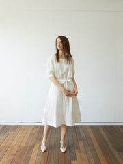 Elegant Linen Midi Dress with Puff Sleeves and Waist Tie – Breathable Summer Dress for Women