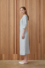 Elegant Button-Down Linen Midi Dress with Structured Sleeves and Flattering Silhouette