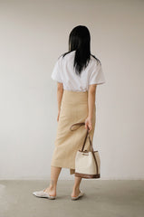 Elegant Linen Short Sleeve Blouse with Ruffled Collar and Tailored Fit for Women
