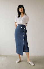 Short Sleeve Ruffled Collar Button-Up Women’s Blouse in Breathable Lightweight Linen Fabric