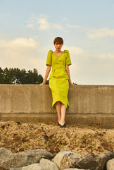 Elegant Puff Sleeve Sweetheart Neck Linen Midi Dress with Back Slit Detail