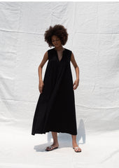 Sleeveless Linen Midi Dress with Soft Pleats and V-Neckline for Relaxed Summer Style