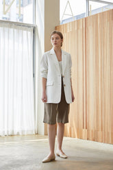 Tailored Long Sleeve Single-Breasted Linen Blazer With Notched Lapels And Flap Pockets
