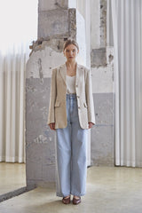 Tailored Single-Breasted Women’s Linen Blazer With Classic Notch Lapel And Button Detail