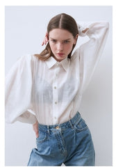 Linen Button-Down Shirt with Structured Collar and Relaxed Fit Silhouette