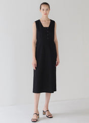 Sleeveless Linen Midi Dress with Square Neckline and Button Detail for Timeless Elegance