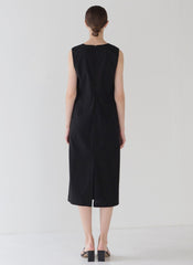 Sleeveless Linen Midi Dress with Square Neckline and Button Detail for Timeless Elegance
