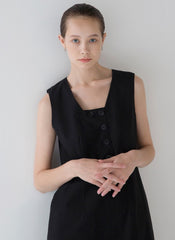 Sleeveless Linen Midi Dress with Square Neckline and Button Detail for Timeless Elegance