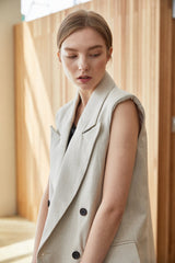 Tailored Sleeveless Double-Breasted Linen Blazer for Women with Structured Shoulder Design