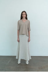 Relaxed-Fit V-Neck Linen Blouse With Elbow-Length Sleeves And Pleated Back Drape Detail