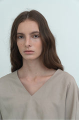 Relaxed-Fit V-Neck Linen Blouse With Elbow-Length Sleeves And Pleated Back Drape Detail