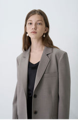 Tailored Linen Blazer with Notched Lapel and Structured Silhouette for Timeless Styling