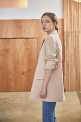 Tailored Longline Women's Linen Blazer with Notch Lapel and Flap Pockets for Work or Casual