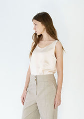 Sleeveless Linen V-Neck Top with Relaxed Drape and Clean Finish for Effortless Chic