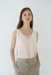 High-Waisted Wide-Leg Linen Pants with Front Button Detail and Tailored Silhouette