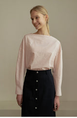 Elegant Minimalist Women’s Long Sleeve Top In Breathable Natural Linen Fabric For Everyday Wear