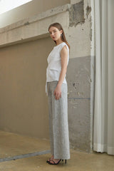 Elegant Sleeveless Linen Blouse With Front Tie And Soft Drape For Refined Summer Styling