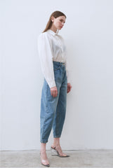 Linen Button-Down Shirt with Structured Collar and Relaxed Fit Silhouette