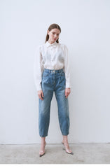 Linen Button-Down Shirt with Structured Collar and Relaxed Fit Silhouette