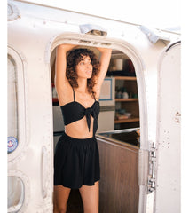 High-Waisted Linen Shorts with Gathered Waistband and Relaxed Summer Fit