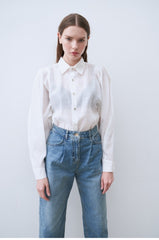 Linen Button-Down Shirt with Structured Collar and Relaxed Fit Silhouette