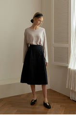 High-Waisted A-Line Linen Skirt with Button Detail and Midi Hem for Women