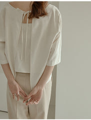 High-Waisted Wide-Leg Linen Pants with Rolled Cuffs and Tailored Seam Detailing