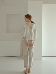 High-Waisted Wide-Leg Linen Pants with Rolled Cuffs and Tailored Seam Detailing