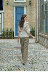Wide-Leg High-Rise Linen Pants for Women – Relaxed Fit Summer Trousers with Pleated Detailing