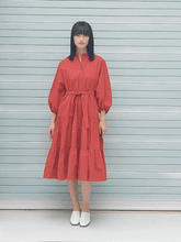 Sleeveless Linen Midi Dress With Straight Neckline And Waist Tie