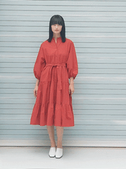 Sleeveless Linen Midi Dress With Straight Neckline And Waist Tie