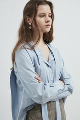 Relaxed Fit Linen Blouse with Tie Neck and Button-Down Front for Effortless Elegance