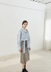 Relaxed Fit Linen Blouse with Tie Neck and Button-Down Front for Effortless Elegance
