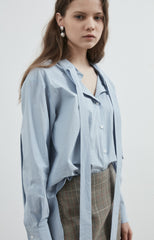 Relaxed Fit Linen Blouse with Tie Neck and Button-Down Front for Effortless Elegance