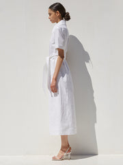Short Sleeve Button-Down Linen Midi Dress with Belted Waist and Oversized Collar Detail