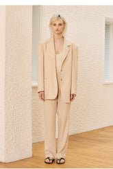 High-Waisted Linen Pants With Wide Legs And Soft Tailoring Details