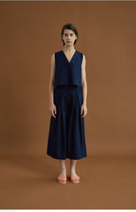 Wide-Leg Linen Pants with Tailored Pleats