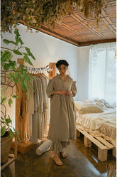 Vestido largo Madeline de lino y algodón con mangas abullonadas y volantes