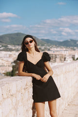 Linen Puff Sleeve Mini Dress with Sweetheart Neckline and Fitted Waist