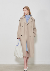 Double-Breasted Linen Blazer with Structured Lapels and Full-Length Silhouette