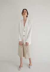 Long-Sleeve Linen Blazer With Tailored Notch Lapels And Button Front For Structured Layering