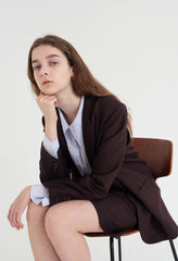 Tailored Women's Linen Shorts with Relaxed Fit and Mid-Length Hem for Effortless Style